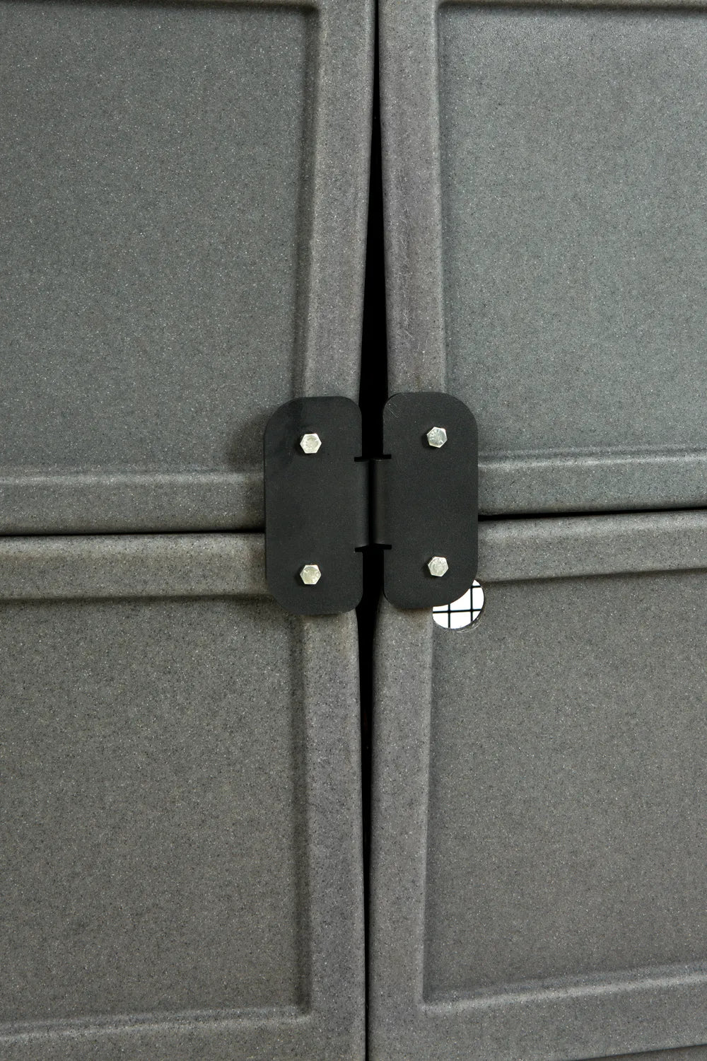 Safe Vertical Dog Kennel Stacking System for Dakota G3 Crates