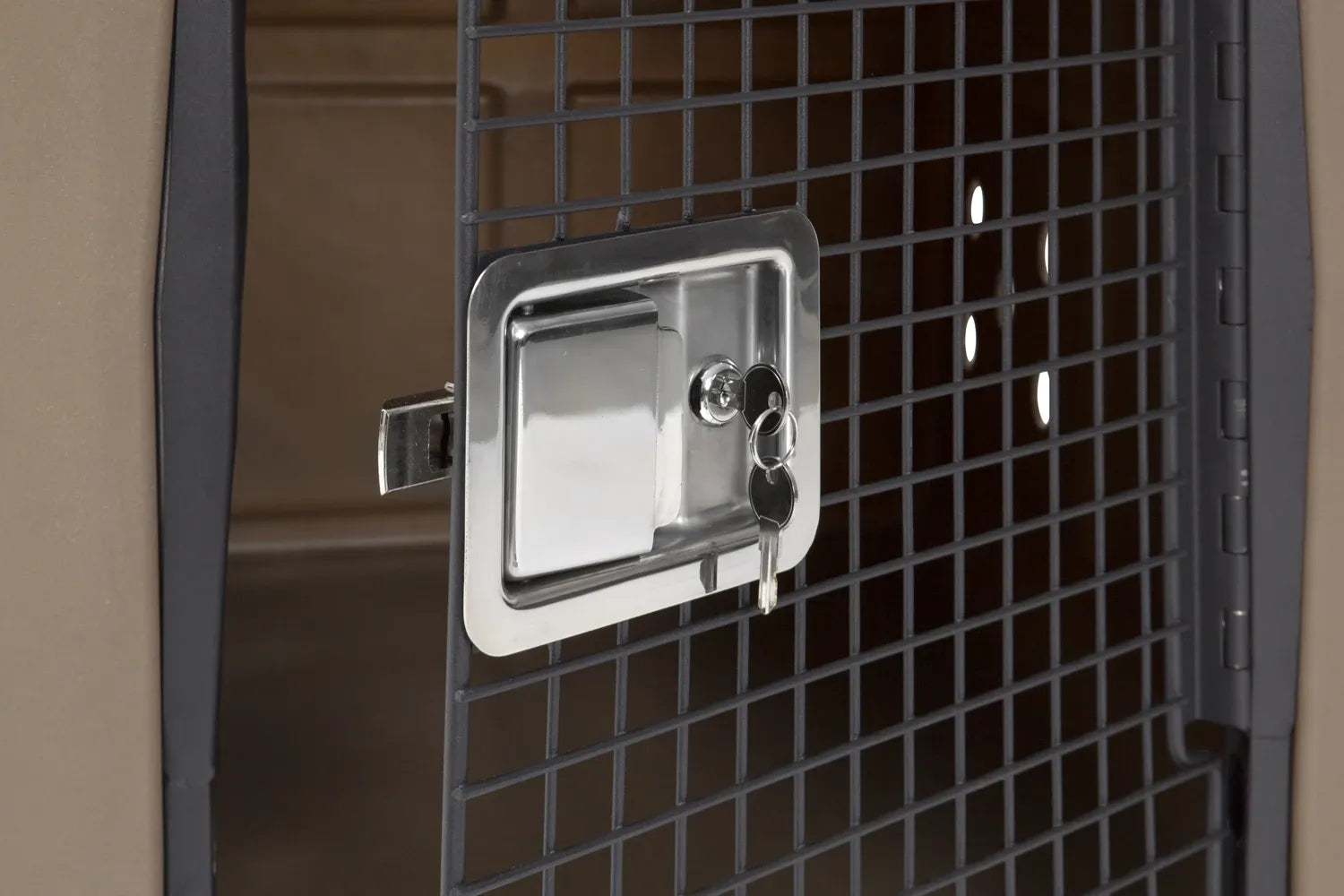 G3 Antimicrobial Impact‑Resistant Travel Kennel for Working & Adventure Dogs